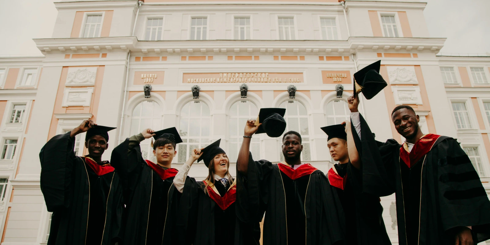 Dynamiques des Espaces Littoraux : Érosion et Préservation